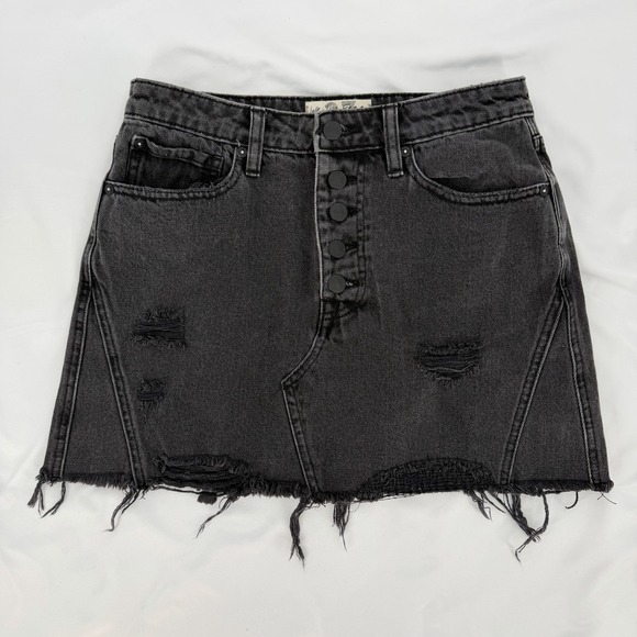 Free People Sz 27 We The Free Mini Skirt Black Distressed Button Fly Bohemian - Picture 2 of 6